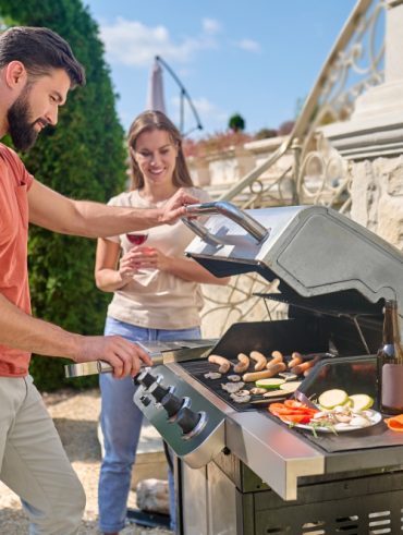 choisir le modèle idéal pour vos besoins entre le Barbecue au charbon ou au gaz